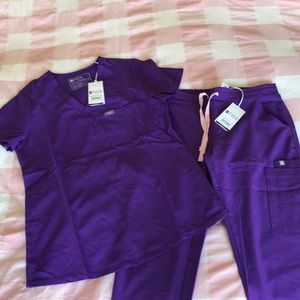 Figs ultraviolet top and pants XS